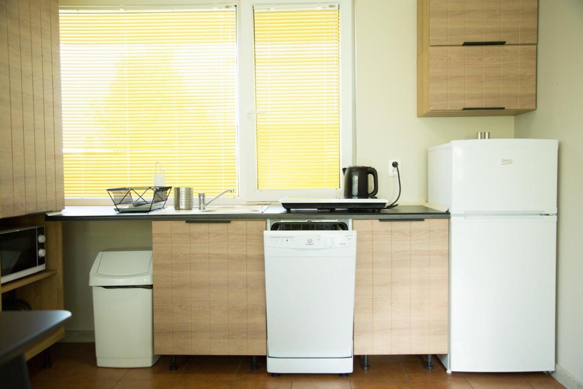 Camping Oaza Blonie Kornik Domki Standard Plus - 3 Pokoje Luaran gambar