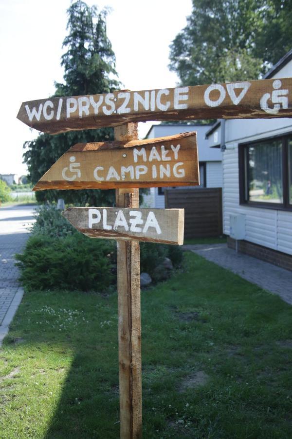 Camping Oaza Blonie Kornik Domki Standard Plus - 3 Pokoje Luaran gambar