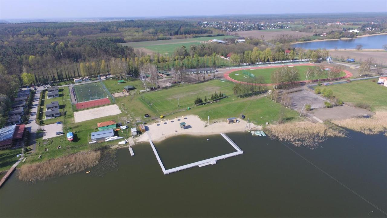 Camping Oaza Blonie Kornik Domki Standard Plus - 3 Pokoje Luaran gambar