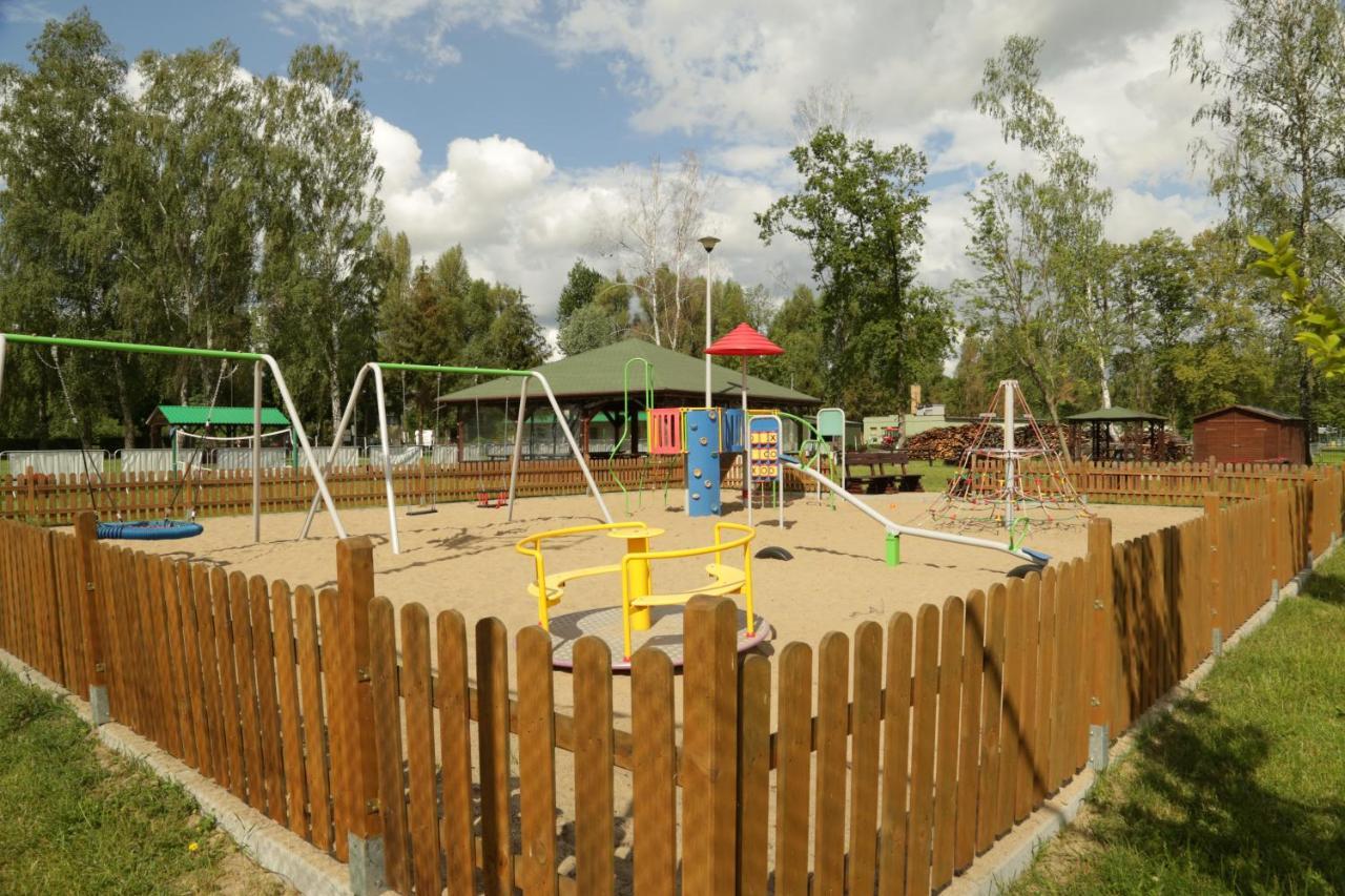 Camping Oaza Blonie Kornik Domki Standard Plus - 3 Pokoje Luaran gambar